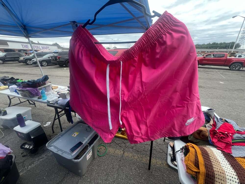 Nike Athletic Shorts Size XL Pink Standard Fit Above Knee Length